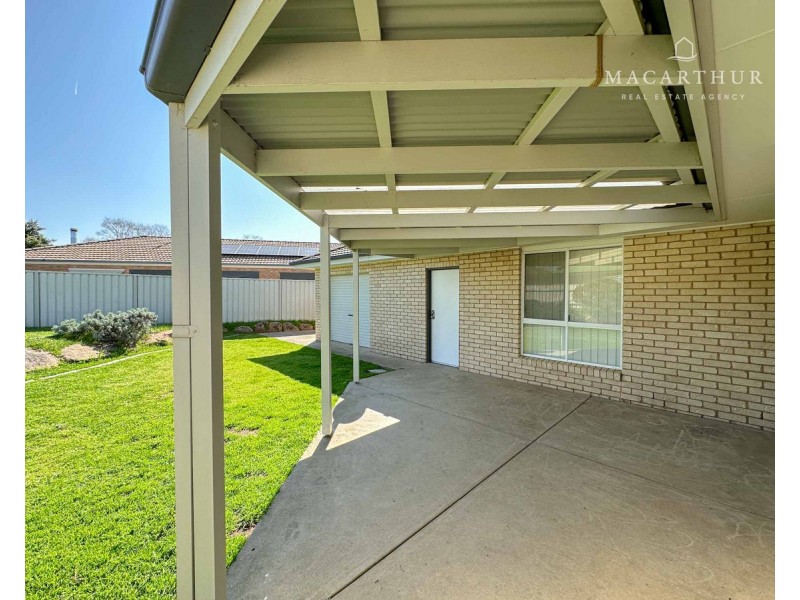 5 Giwang Place, Glenfield Park NSW 2650