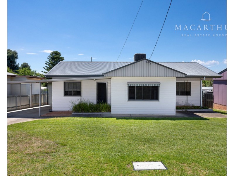 101 Meadow Street, Kooringal NSW 2650