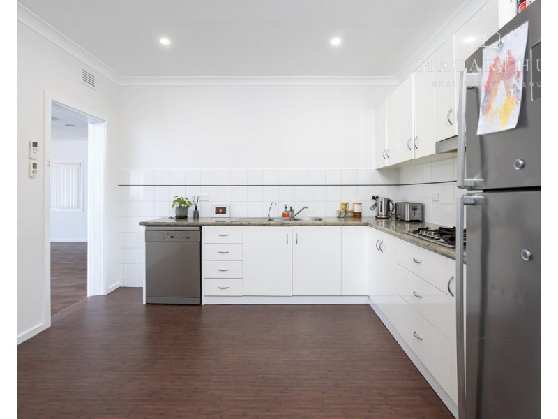 101 Meadow Street, Kooringal NSW 2650