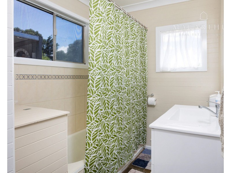 101 Meadow Street, Kooringal NSW 2650