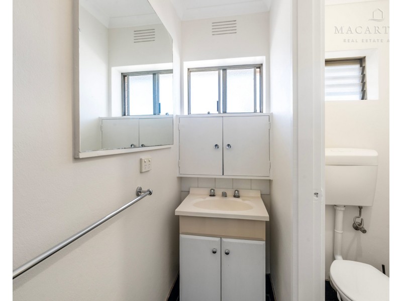 8/187 Lake Albert Road, Kooringal NSW 2650