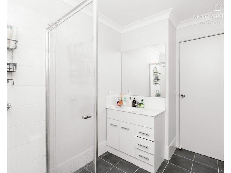 2/131 Bradman Drive, Boorooma NSW 2650
