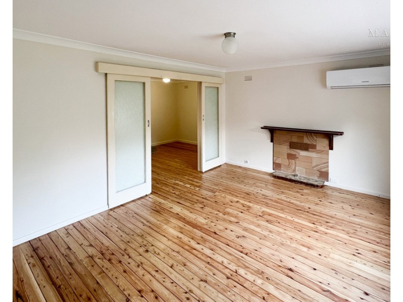 33 Leavenworth Drive, Mount Austin NSW 2650