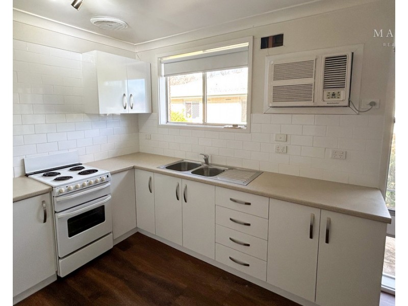 3/278 Bourke Street, Tolland NSW 2650