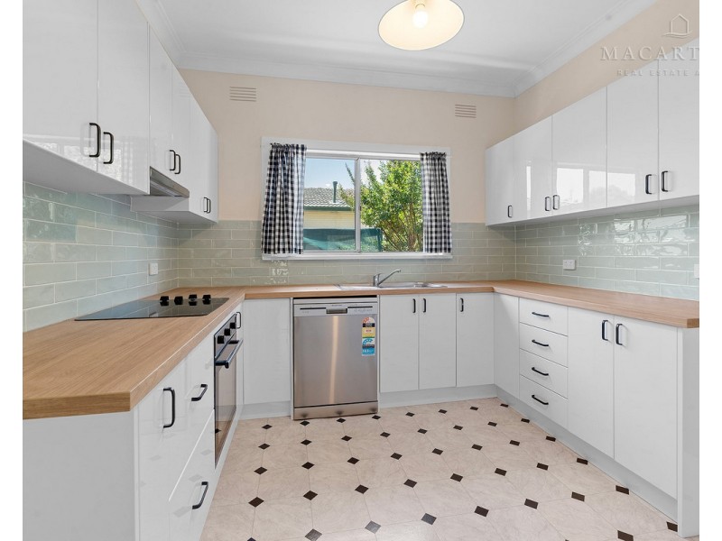 32 Boronia Street, Kooringal NSW 2650