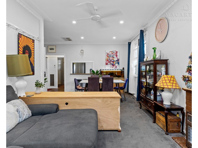 1 Margaret Avenue, Mount Austin NSW 2650