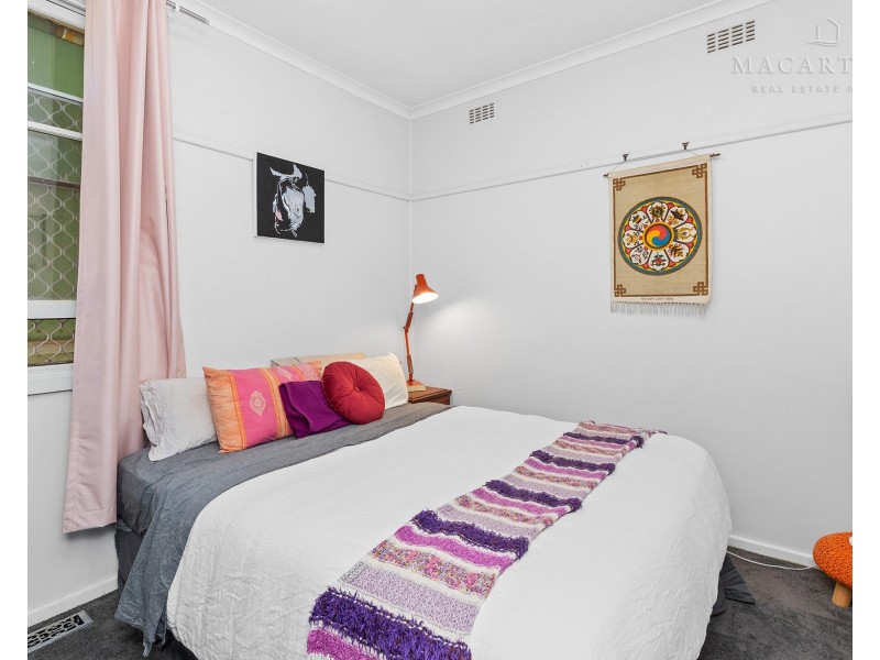 1 Margaret Avenue, Mount Austin NSW 2650