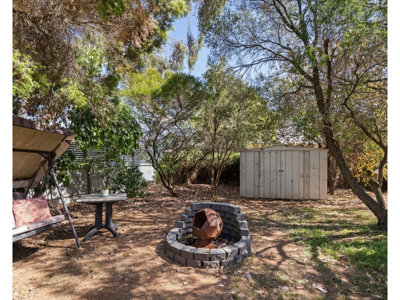 1 Margaret Avenue, Mount Austin NSW 2650