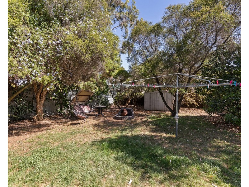 1 Margaret Avenue, Mount Austin NSW 2650