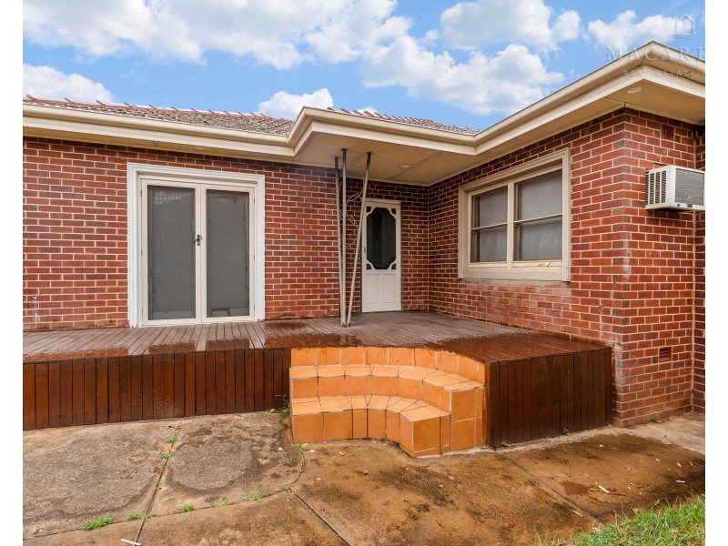 34 Heath Street, Turvey Park NSW 2650