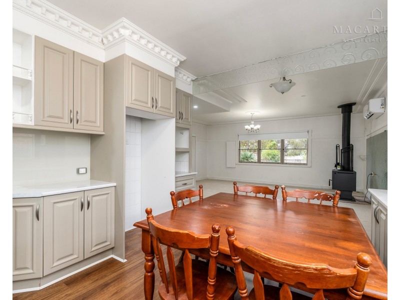 34 Heath Street, Turvey Park NSW 2650