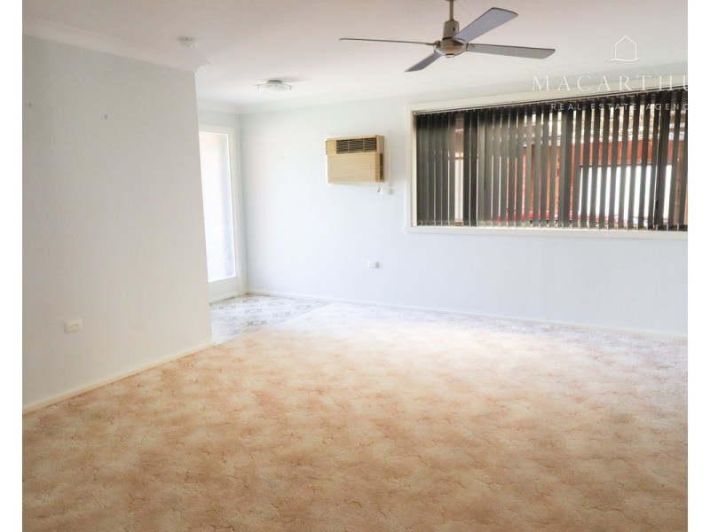 1 Jasmin Crescent, Lake Albert NSW 2650