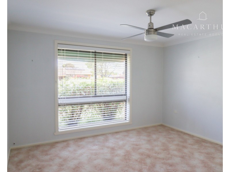 1 Jasmin Crescent, Lake Albert NSW 2650