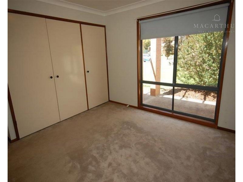 26 Langi Crescent, Glenfield Park NSW 2650