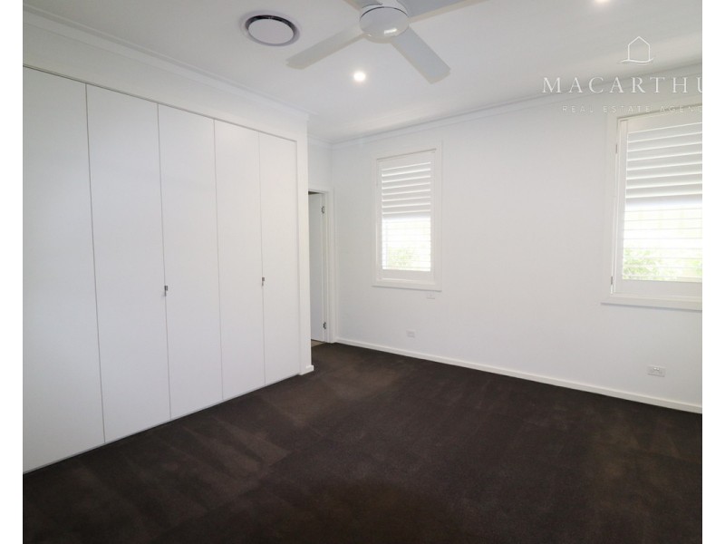 2/6 Rose Place, Boorooma NSW 2650