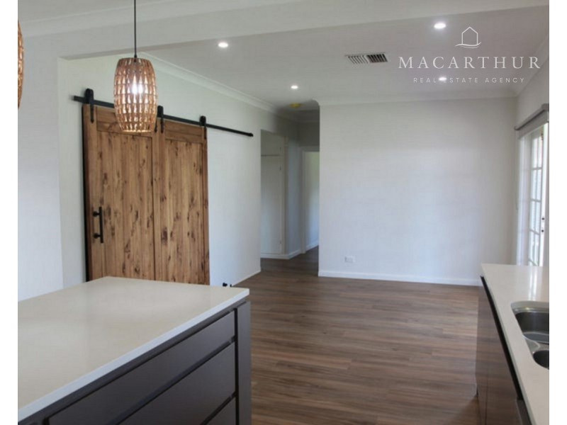 38 Lindsay Street, Turvey Park NSW 2650