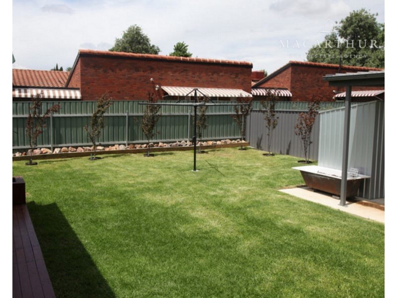 38 Lindsay Street, Turvey Park NSW 2650
