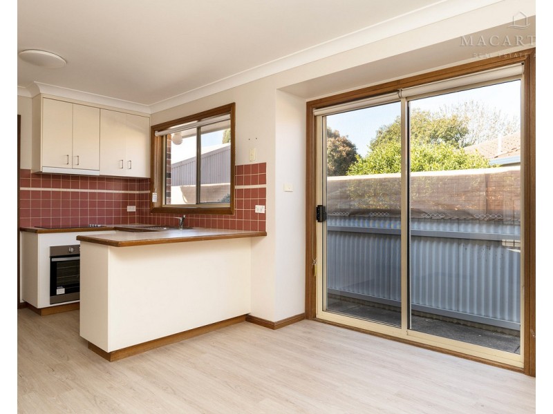 1/58 Cutler Avenue, Kooringal NSW 2650