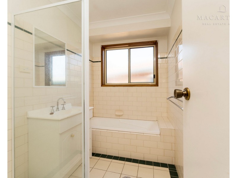 1/58 Cutler Avenue, Kooringal NSW 2650