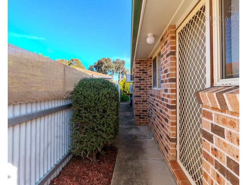 1/58 Cutler Avenue, Kooringal NSW 2650
