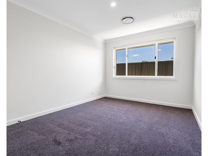 21 Lacebark Drive, Forest Hill NSW 2651