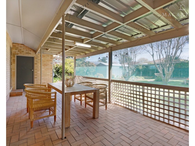 20 Boronia Street, Kooringal NSW 2650