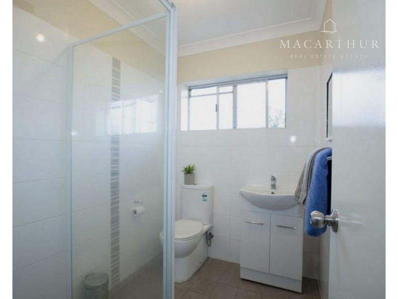 2/12 Higgins Avenue, Wagga Wagga NSW 2650