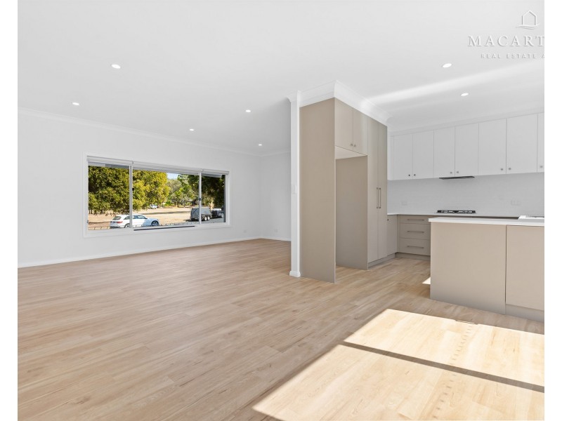 7 Acacia Street, Kooringal NSW 2650