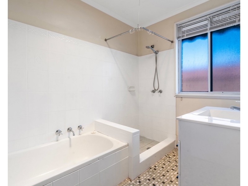 241 Fernleigh Road, Ashmont NSW 2650