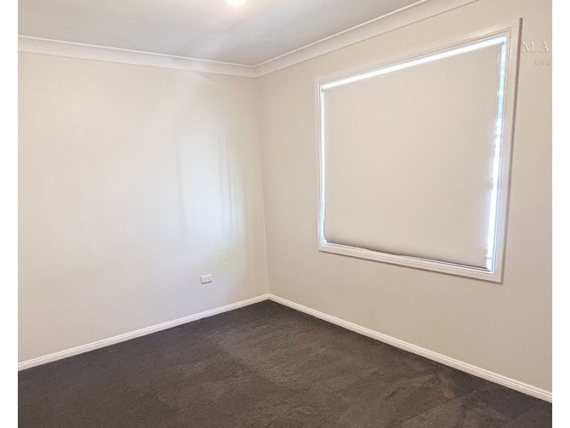 30 Woomera Place, Glenfield Park NSW 2650