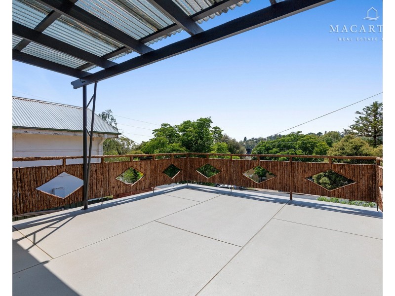 32 Warrawong Street, Kooringal NSW 2650