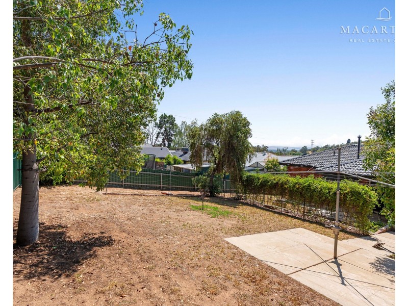 32 Warrawong Street, Kooringal NSW 2650