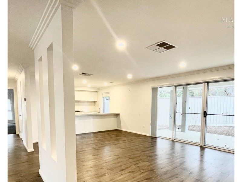 15 Trumper Street, Boorooma NSW 2650