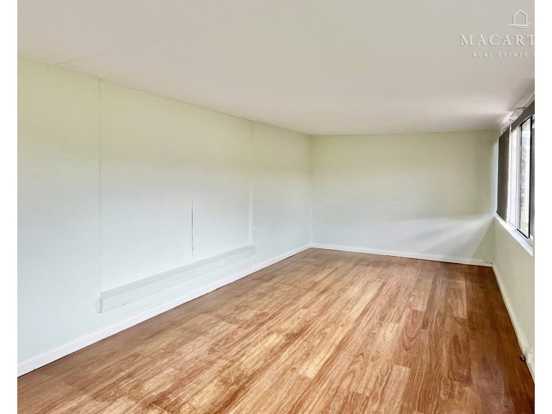 12 Kobi Place, Glenfield Park NSW 2650