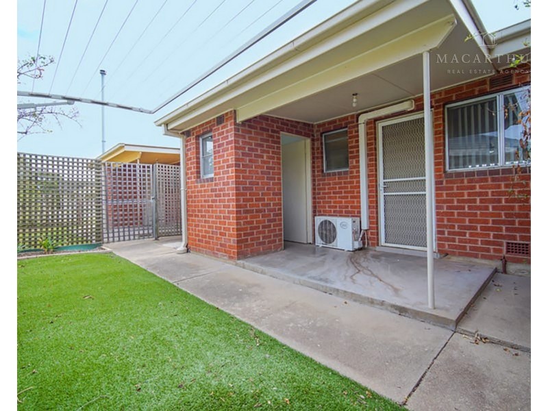 2/28 Higgins Avenue, Wagga Wagga NSW 2650