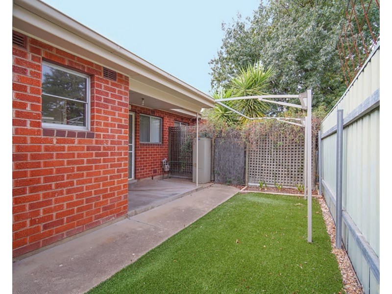 2/28 Higgins Avenue, Wagga Wagga NSW 2650