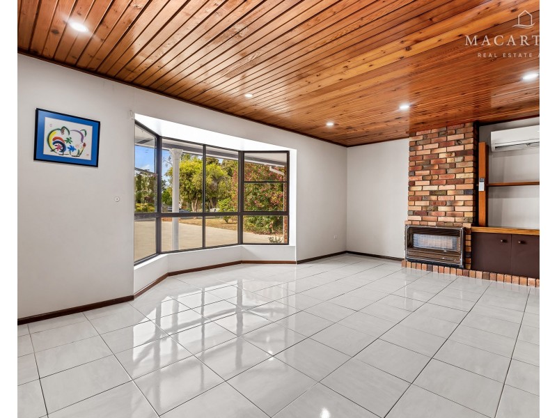 50 Balmoral Crescent, Lake Albert NSW 2650