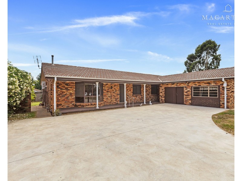 50 Balmoral Crescent, Lake Albert NSW 2650