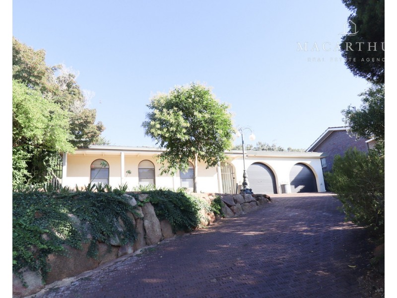 48 Wilks Avenue, Kooringal NSW 2650