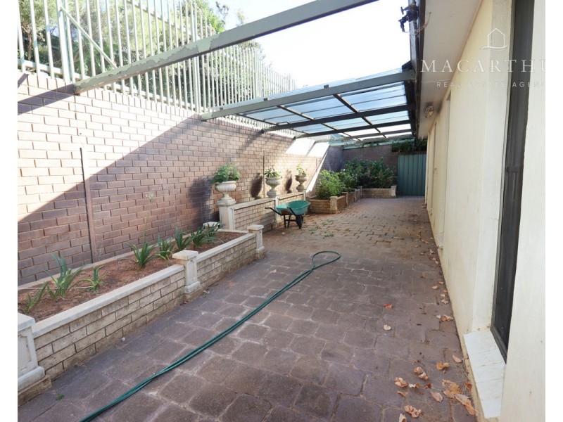 48 Wilks Avenue, Kooringal NSW 2650