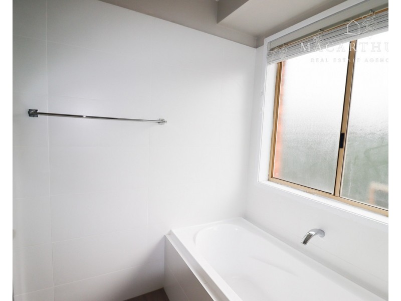 42 Dunn Avenue, Forest Hill NSW 2651