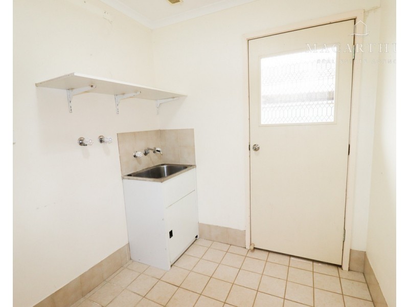 42 Dunn Avenue, Forest Hill NSW 2651