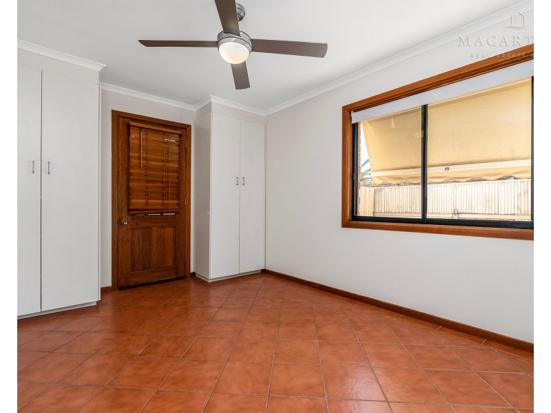 2 Melkin Avenue, Glenfield Park NSW 2650