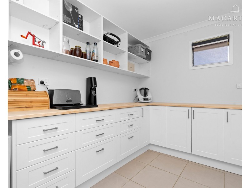 6 Peppermint Drive, Springvale NSW 2650