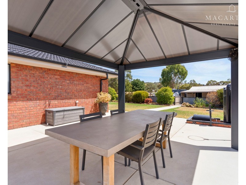 6 Peppermint Drive, Springvale NSW 2650