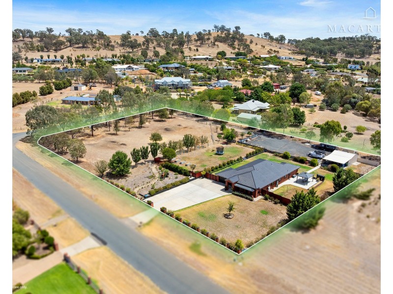 6 Peppermint Drive, Springvale NSW 2650