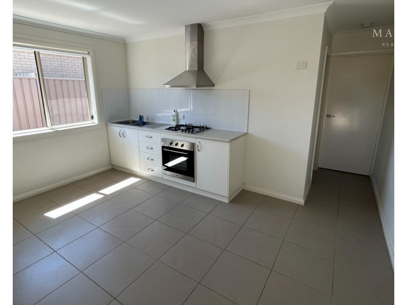 38A Messenger Avenue, Boorooma NSW 2650