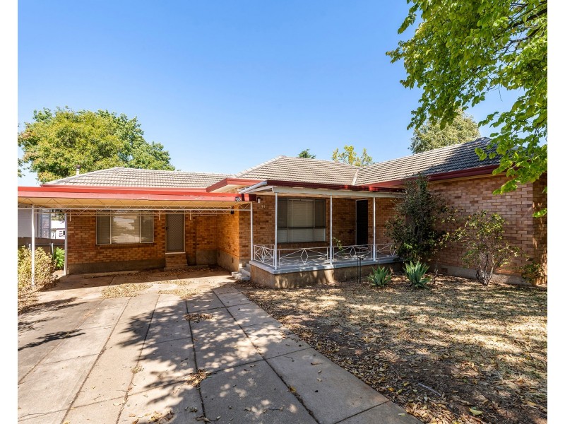 93 Meadow Street, Kooringal NSW 2650