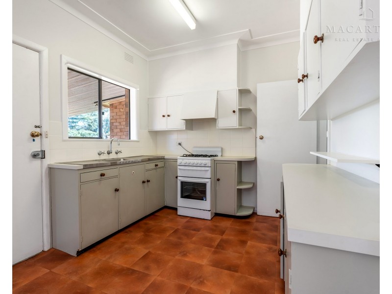 93 Meadow Street, Kooringal NSW 2650