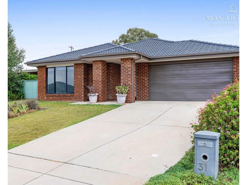 31 Tantoon Circuit, Forest Hill NSW 2651